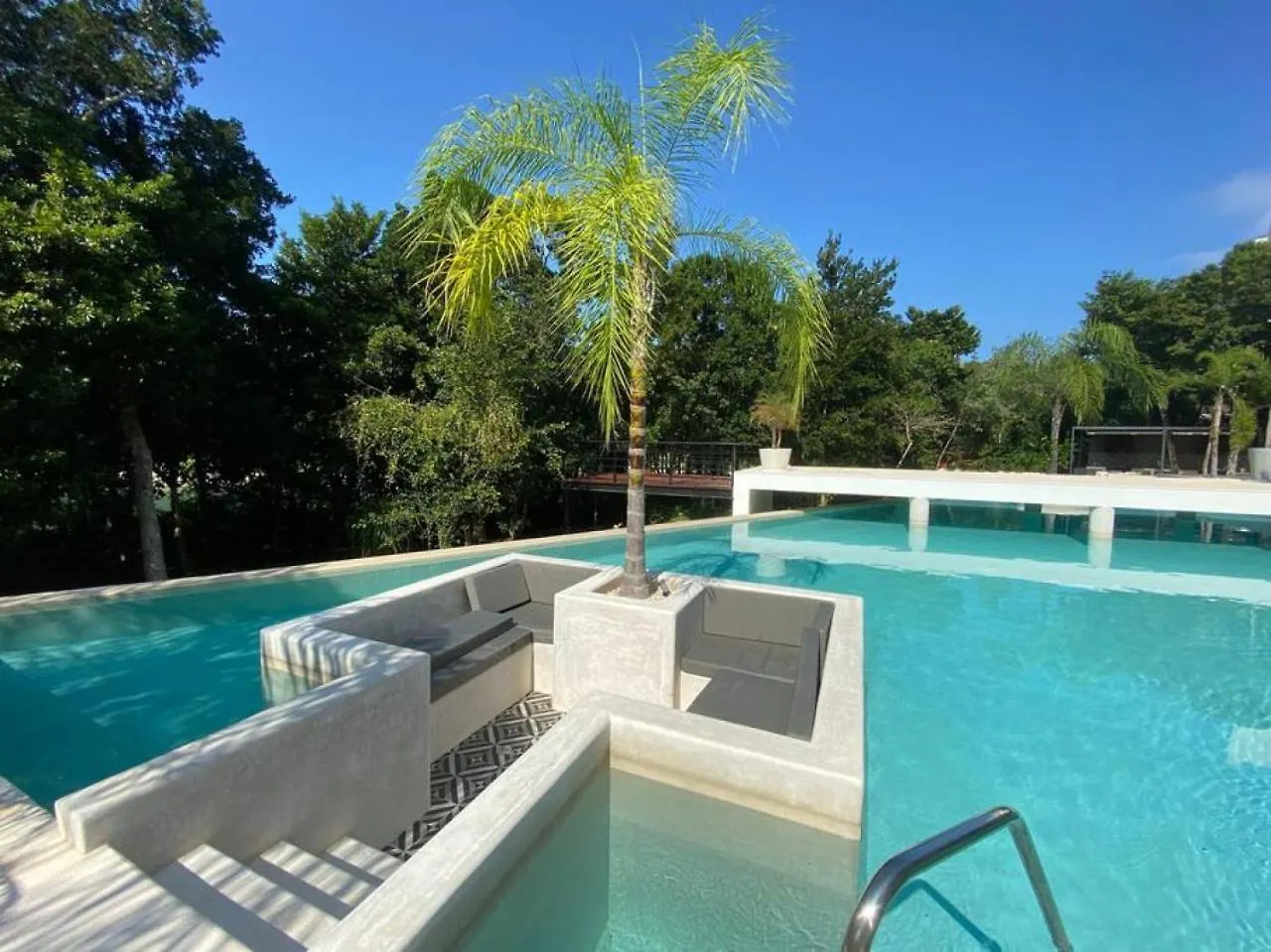 2Bd Condo In Bahia Principe Pga Golf, Beach Club Akumal Apartment