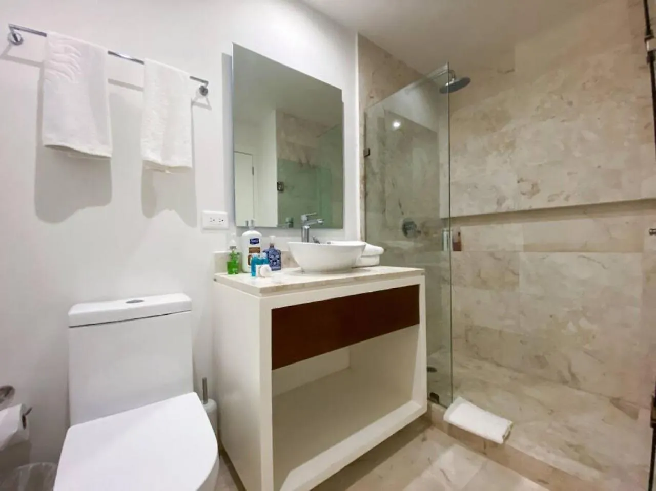 아파트 2Bd Condo In Bahia Principe Pga Golf, Beach Club 아쿠말